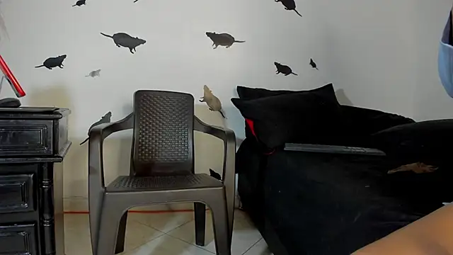 Snapshot of Carlota_flow chatting on 10.24.25 Carlota flow online show from 10.24.25