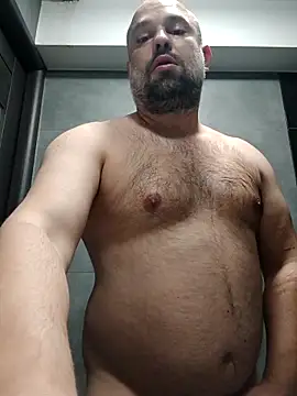 Snapshot of CristalDad chatting on 11.01.25 CristalDad online show from 11.01.25