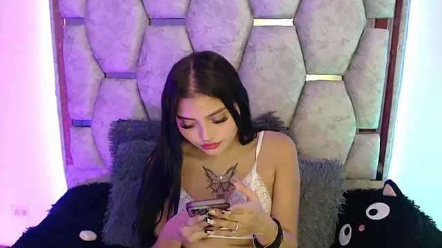 AnalyMilles online show from 03.19.26