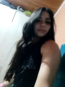 Snapshot of BellaBliss123 chatting on 10.29.25 BellaBliss123 online show from 10.29.25