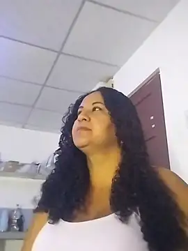 MEYBELLATINA online show from 03.02.26