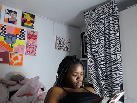 Nahomyyy online show from 11.25.25