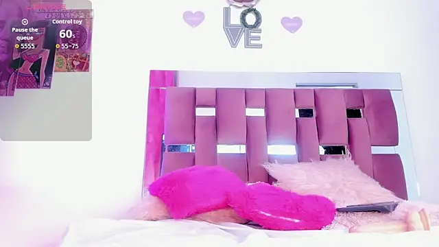 Snapshot of sofiaa_ferrer chatting on 11.06.25 sofiaa ferrer online show from 11.06.25