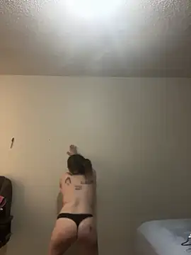 BuzzBunni69 online show from 04.10.26