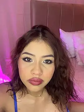 Snapshot of Mia_Valmont chatting on 10.04.25 Mia Valmont online show from 10.04.25