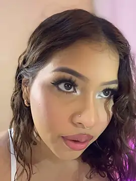 Snapshot of Mia_Valmont chatting on 10.10.25 Mia Valmont online show from 10.10.25