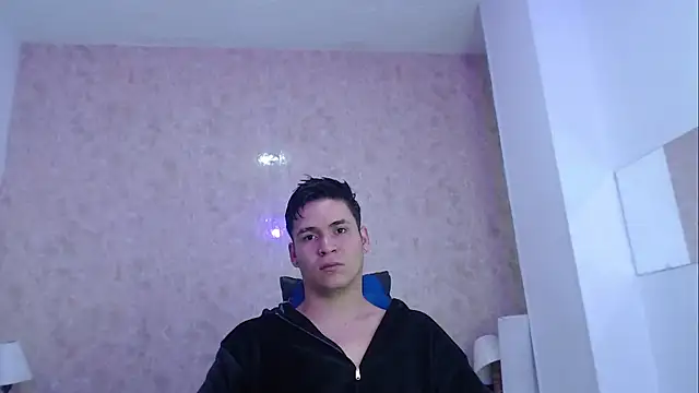 Snapshot of Aaron_Foxxx chatting on 09.30.25 Aaron Foxxx online show from 09.30.25