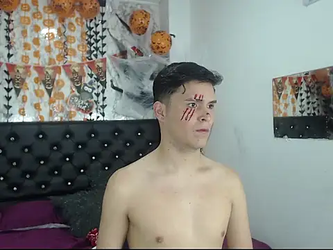 Snapshot of Aaron_Foxxx chatting on 10.17.25 Aaron Foxxx online show from 10.17.25