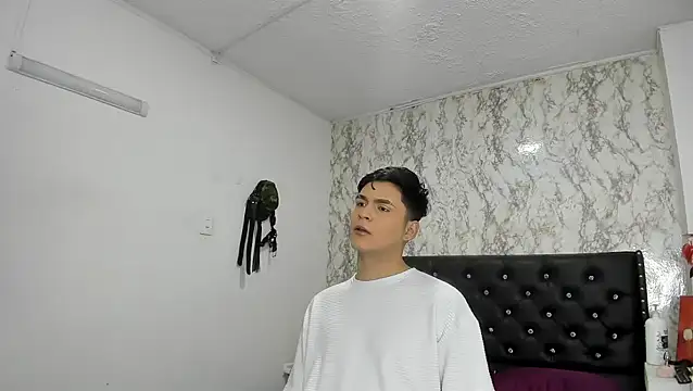 Snapshot of Aaron_Foxxx chatting on 11.07.25 Aaron Foxxx online show from 11.07.25