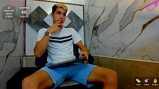 Snapshot of Stiben_boy chatting on 10.06.25 Stiben boy online show from 10.06.25