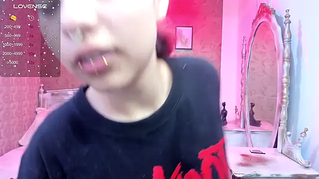 Megane whitte online show from 12.05.25