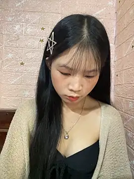 Snapshot of -mayhan11 chatting on 10.08.25 -mayhan11 online show from 10.08.25