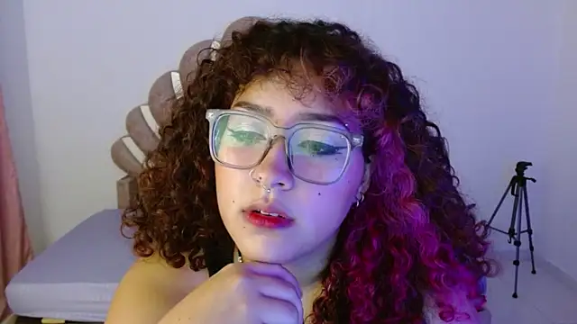 BlueeVelvet online show from 09.29.25