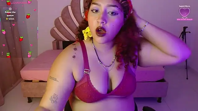 BlueeVelvet online show from 10.29.25