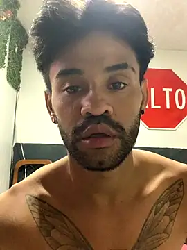 Snapshot of thancortez chatting on 09.25.25 thancortez online show from 09.25.25