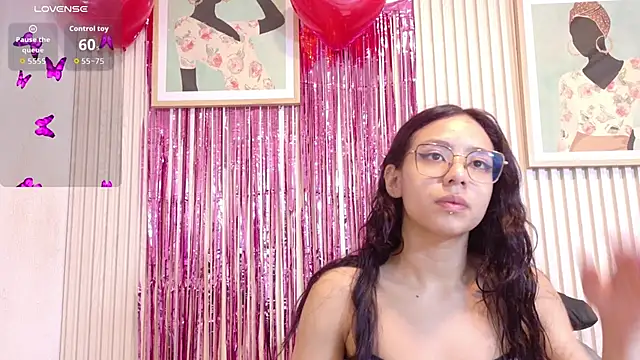 Abrilmirren online show from 02.07.26