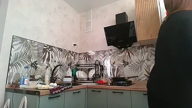 Thavione online show from 02.02.26