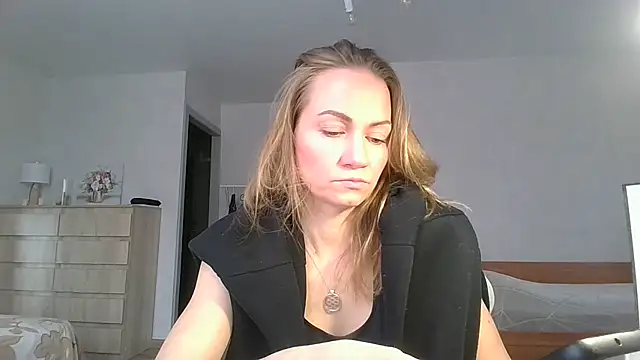 Thavione online show from 02.11.26