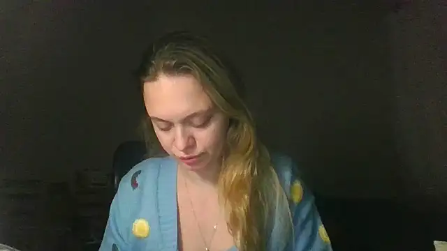 Snapshot of Cynoraye chatting on 02.15.26 Cynoraye online show from 02.15.26