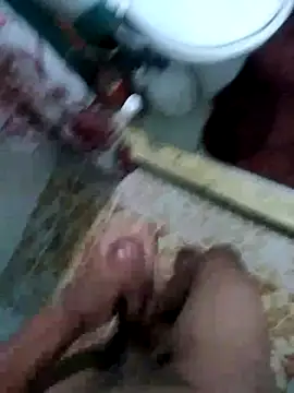 Snapshot of ExilicOutset chatting on 11.05.25 ExilicOutset online show from 11.05.25