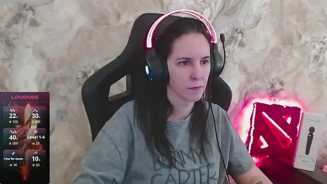 Irwi Tomboy online show from 04.14.26