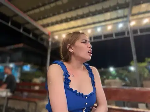 LaylaBurikat online show from 09.26.25