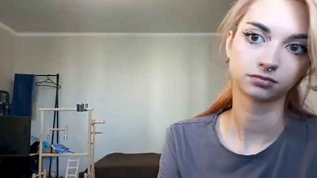 Snapshot of JillianBozak chatting on 09.25.25 JillianBozak online show from 09.25.25