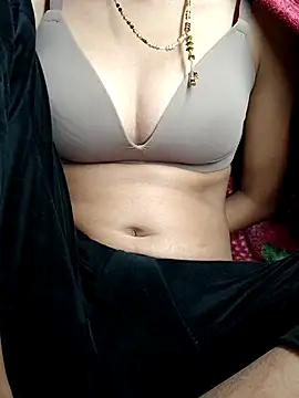 misskomal97 online show from 12.02.25