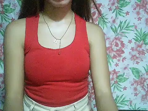 Snapshot of SweetPussie18x chatting on 10.10.25 SweetPussie18x online show from 10.10.25