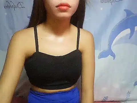 Snapshot of SweetPussie18x chatting on 10.22.25 SweetPussie18x online show from 10.22.25