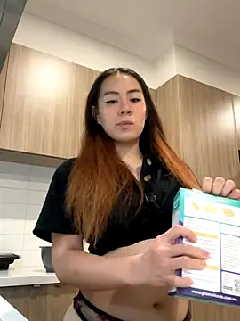 blueburrypie online show from 12.04.25