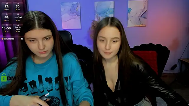 Snapshot of leslie_bird chatting on 11.08.25 leslie bird online show from 11.08.25