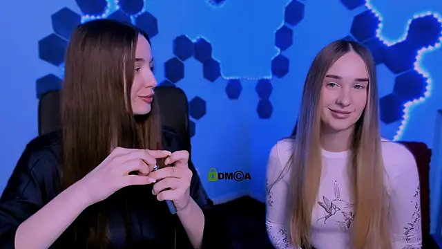 leslie bird online show from 12.16.25