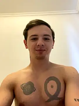 Snapshot of KirilStella chatting on 10.24.25 KirilStella online show from 10.24.25