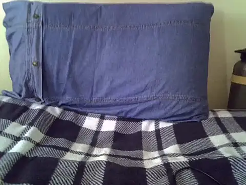 Snapshot of Babysky_sky chatting on 10.16.25 Babysky sky online show from 10.16.25