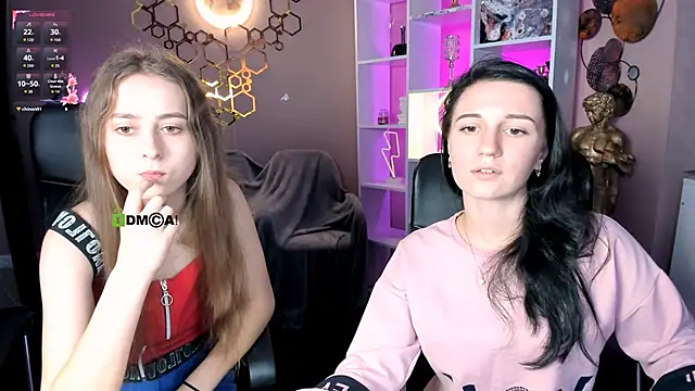 Snapshot of rebecca_smile chatting on 10.15.25 rebecca smile online show from 10.15.25