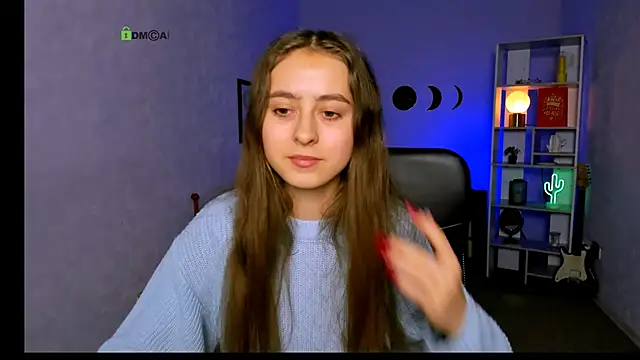 Snapshot of rebecca_smile chatting on 11.18.25 rebecca smile online show from 11.18.25