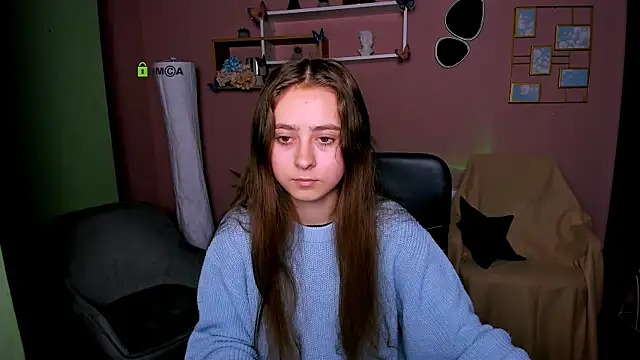 Snapshot of rebecca_smile chatting on 11.19.25 rebecca smile online show from 11.19.25