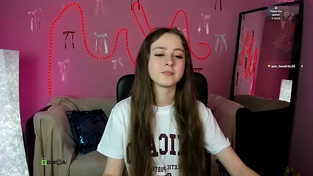 rebecca smile online show from 03.16.26