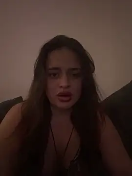 Snapshot of Roxy_30 chatting on 10.24.25 Roxy 30 online show from 10.24.25