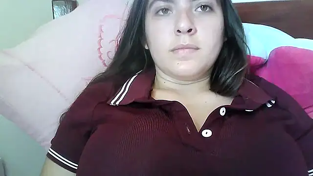 Snapshot of larj021bb chatting on 11.25.25 larj021bb online show from 11.25.25