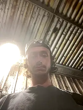 Snapshot of blake927483 chatting on 09.28.25 blake927483 online show from 09.28.25