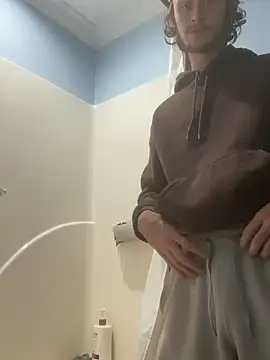 Snapshot of blake927483 chatting on 10.21.25 blake927483 online show from 10.21.25