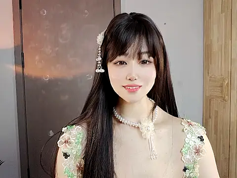 Tinababe-00 online show from 09.29.25