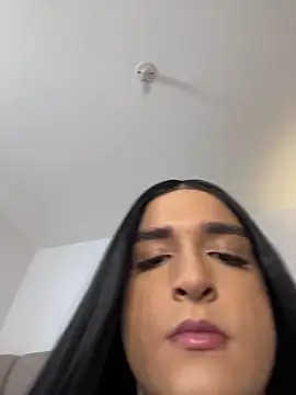 Snapshot of Dania_Oconor chatting on 10.28.25 Dania Oconor online show from 10.28.25