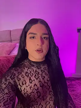 Dania Oconor online show from 11.25.25