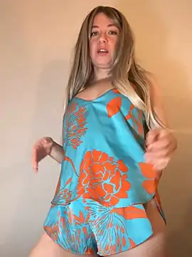 Snapshot of Goddess_EvaX chatting on 11.03.25 Goddess EvaX online show from 11.03.25