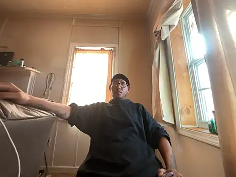 ThrowedWorldWide online show from 12.19.25