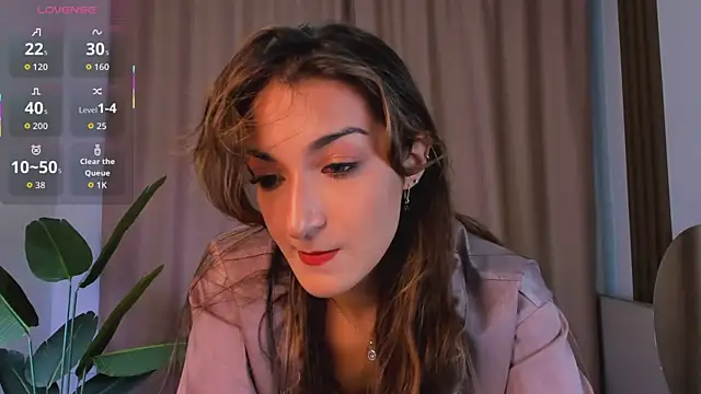 Snapshot of softly_bold chatting on 10.11.25 softly bold online show from 10.11.25