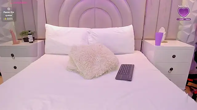 celestebellmont online show from 10.23.25